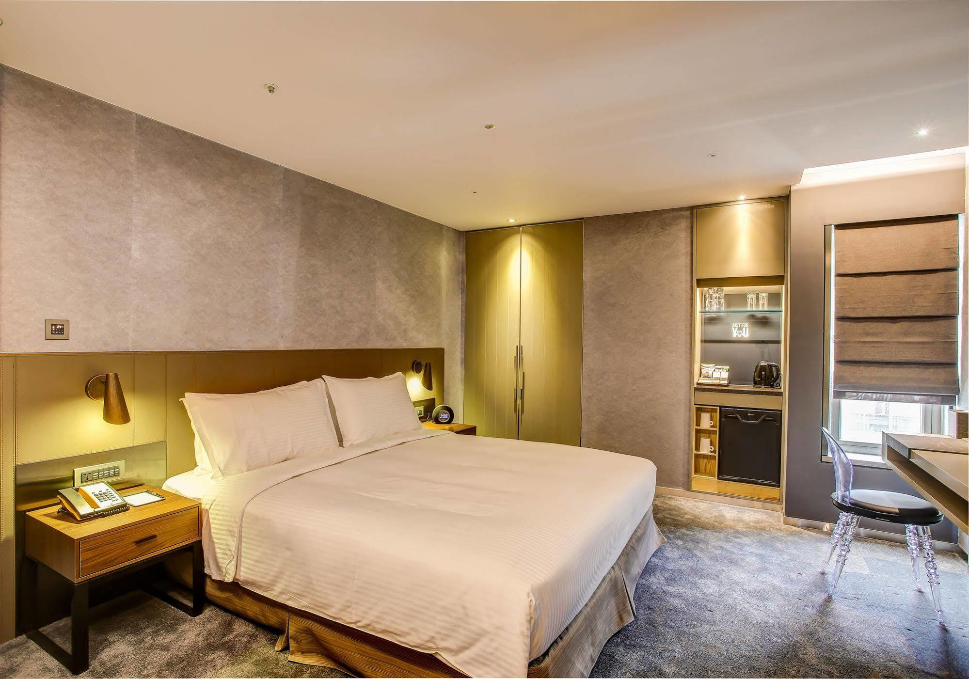 Check Inn Taipei Nanjing Zewnętrze zdjęcie